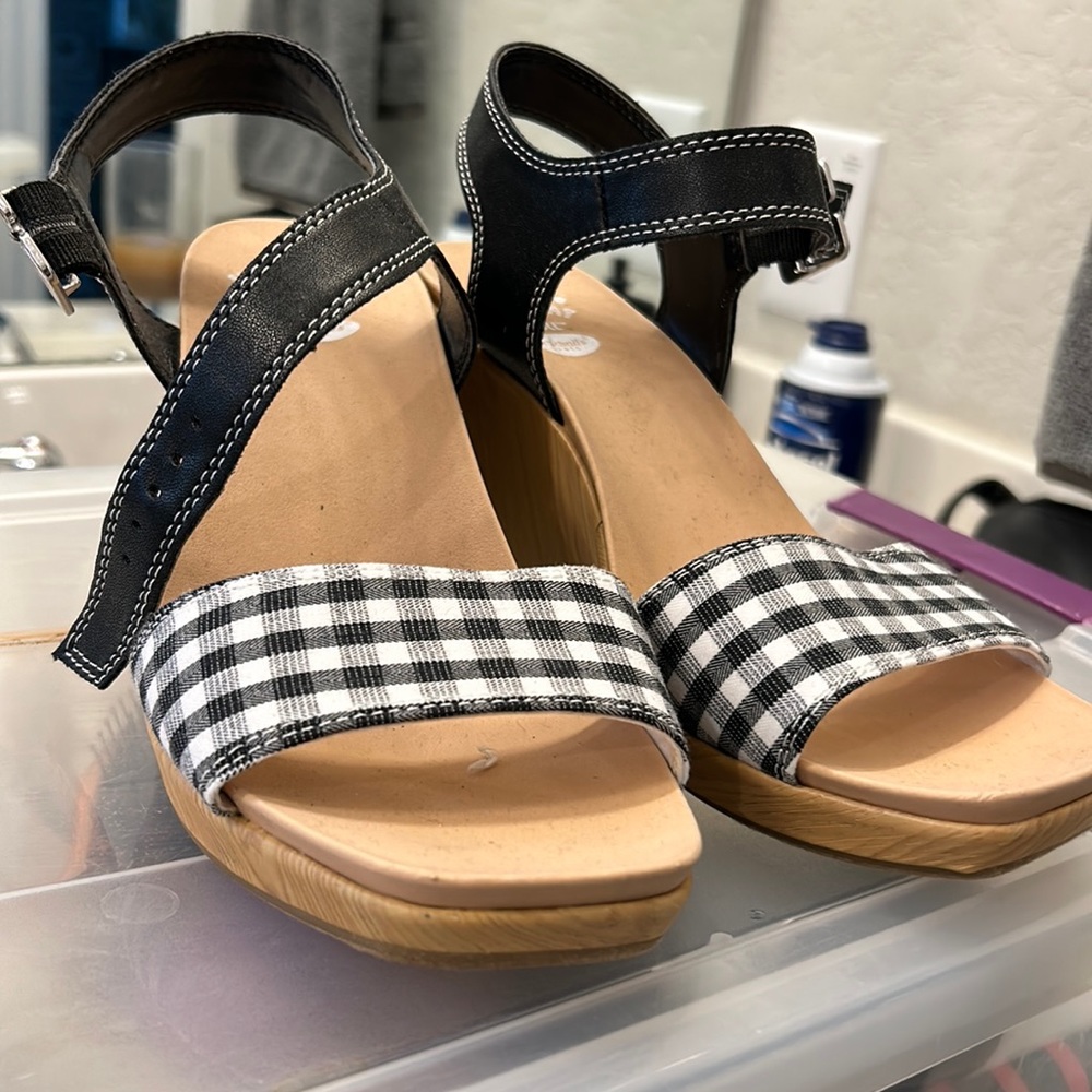 Dr Scholls heeled shoes size 7 women’s